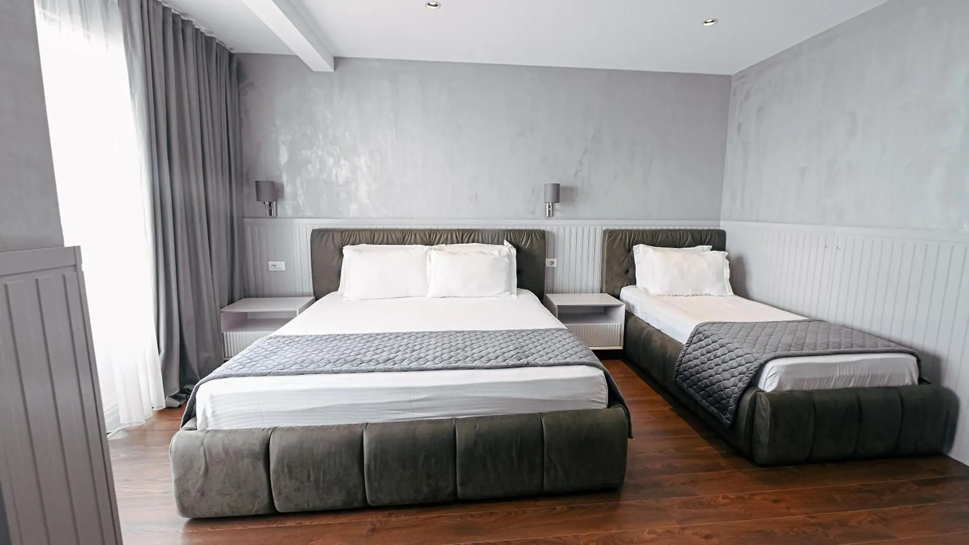 Royal G Max Otel Golem   Golem (Tirana)