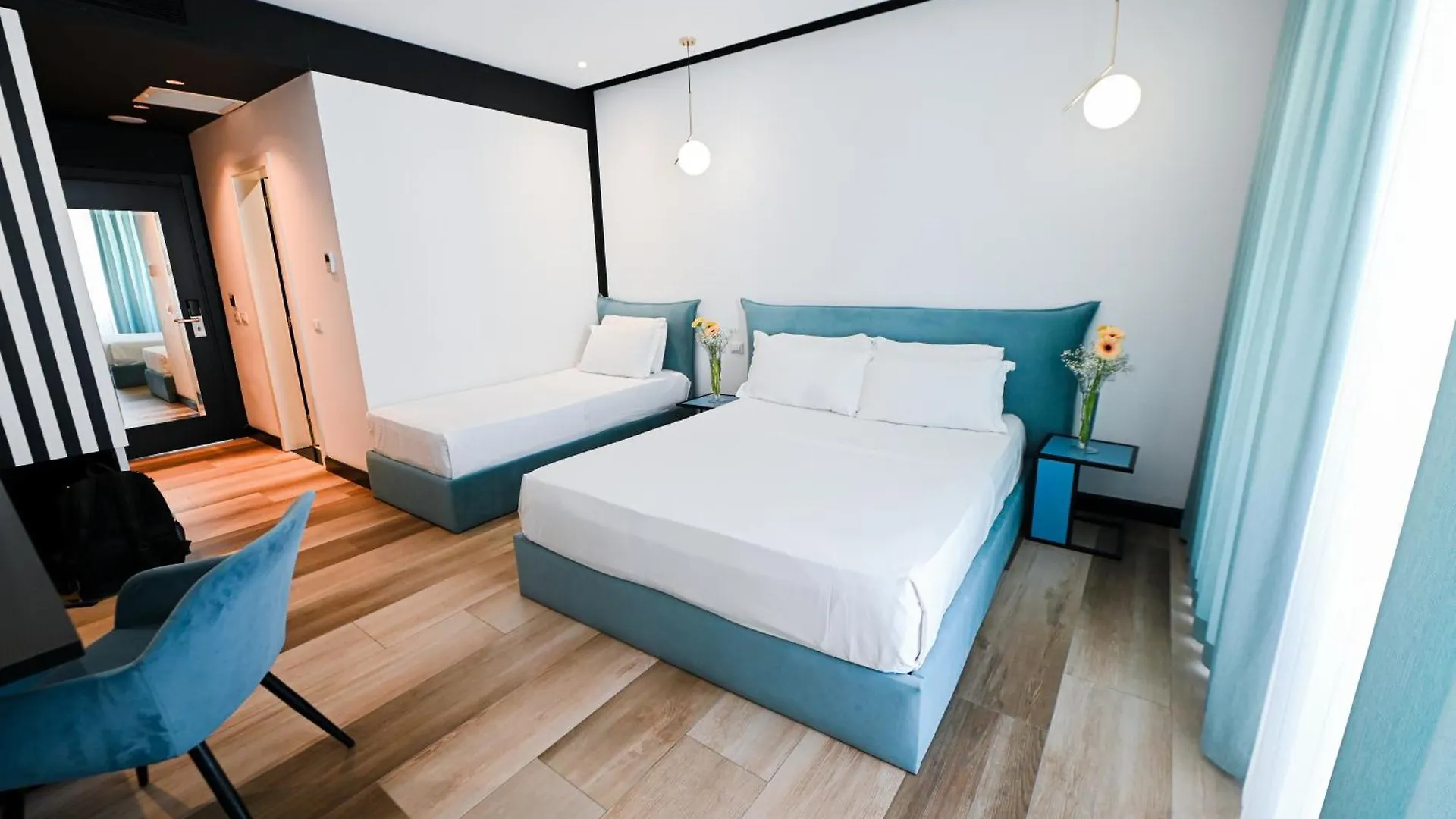Royal G Max Hotel Golem